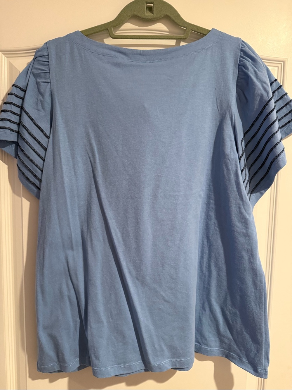 Jones New York Flutter Sleeve Blue Top, Large, NWT - Picture 2 of 4